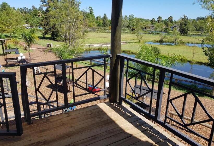 اتاق استاندارد چهارنفره با بالکن, Casa De Piedra