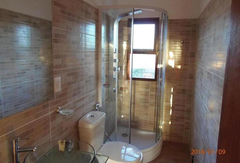 شقة غرفة واحدة, El Refugio Nudista Naturista Opcional