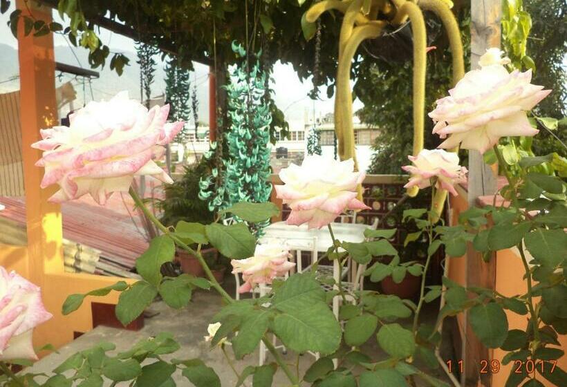 اتاق استاندارد سه نفره, Hospedaje El Viajero