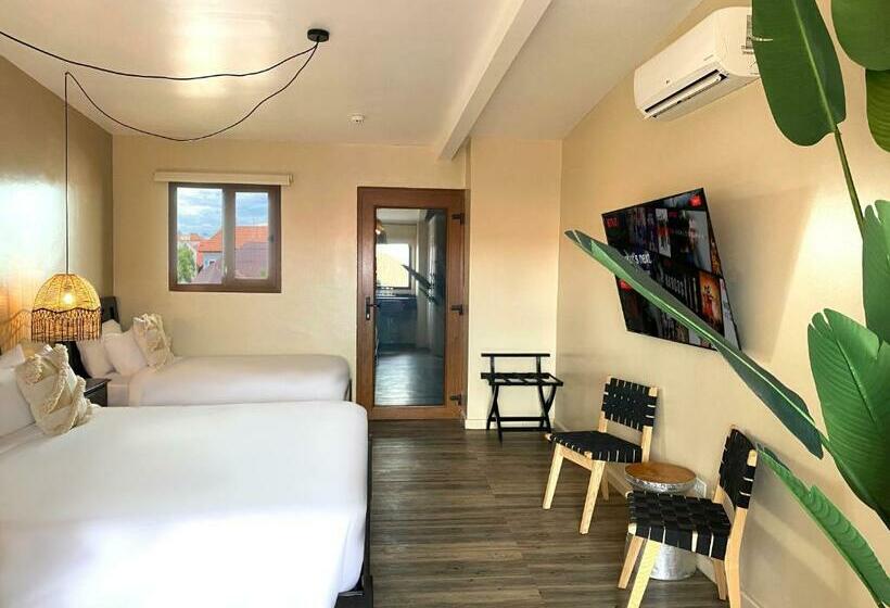 סוויטת פנטהאוז, Magnolia Inn