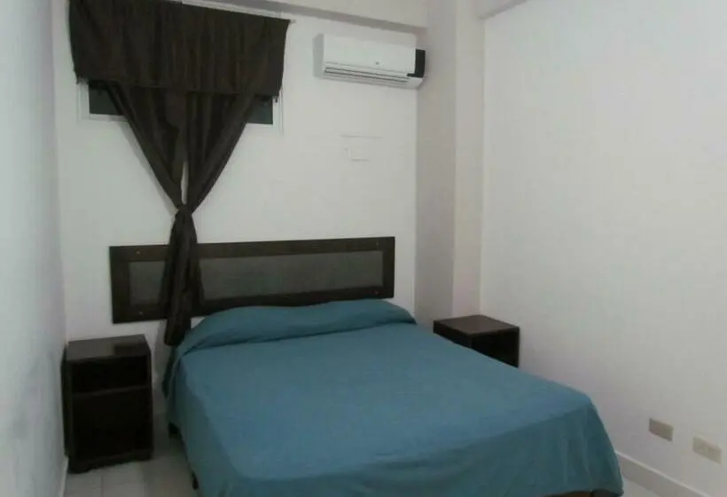 سوئیت 2 خوابه, Plaza Coral