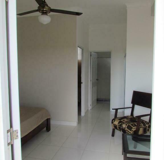 سوئیت 2 خوابه, Plaza Coral