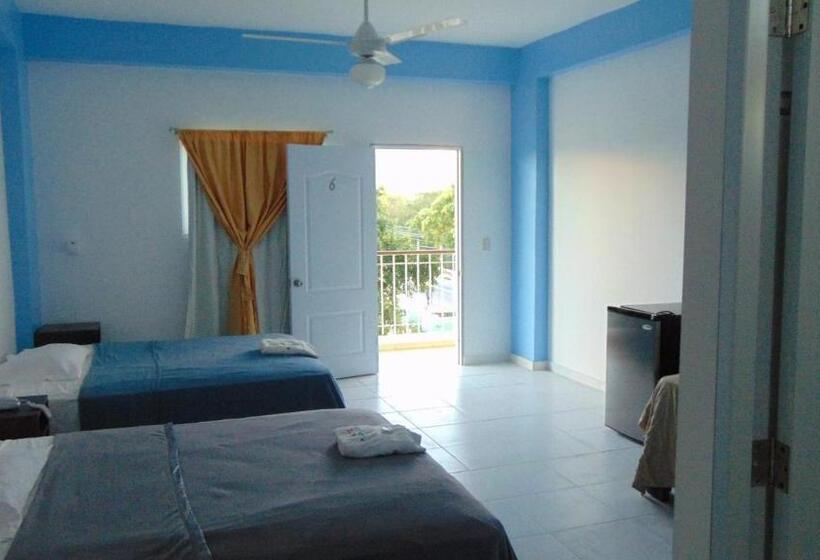 اتاق استاندارد سه نفره, Plaza Coral