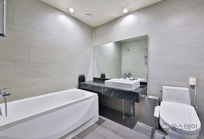 스탠다드 룸, Sopoong