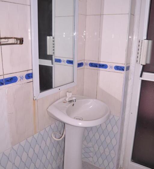 اتاق سوپریور, The Dreamer