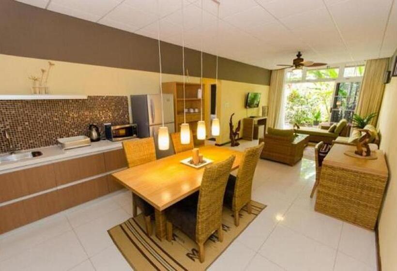 سوئیت 2 خوابه, Jacana Amazon Wellness Resort