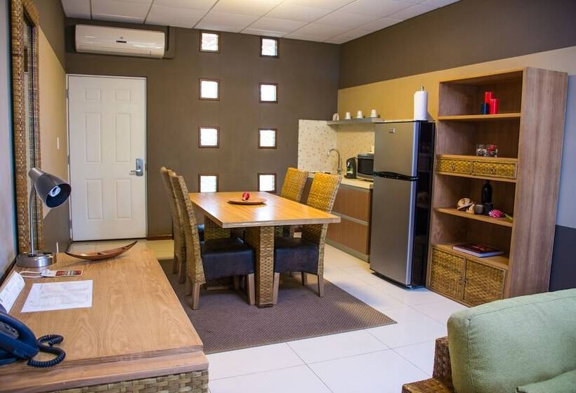 سوئیت 2 خوابه, Jacana Amazon Wellness Resort