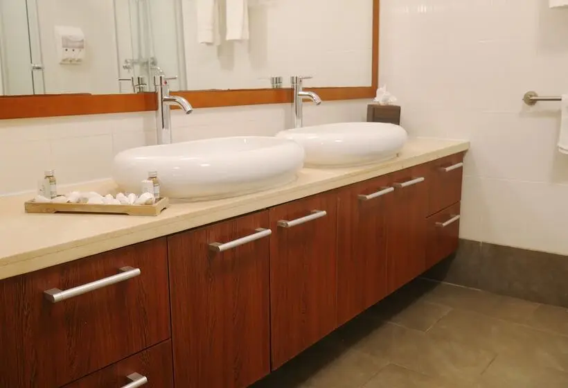 سوئیت 2 خوابه, Jacana Amazon Wellness Resort
