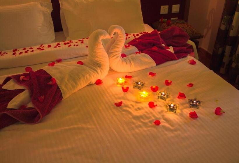 غرفة قياسية سرير كينج, Sunrise Beach Resort