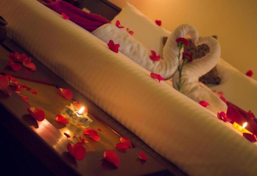 غرفة قياسية سرير كينج, Sunrise Beach Resort