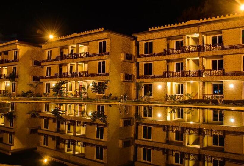 غرفة قياسية سرير كينج, Sunrise Beach Resort