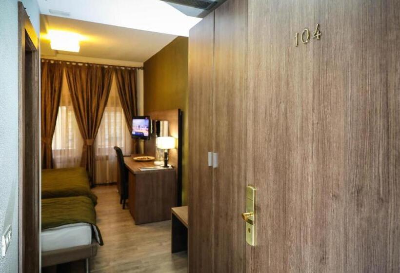 اتاق لوکس, çarshia E Jupave