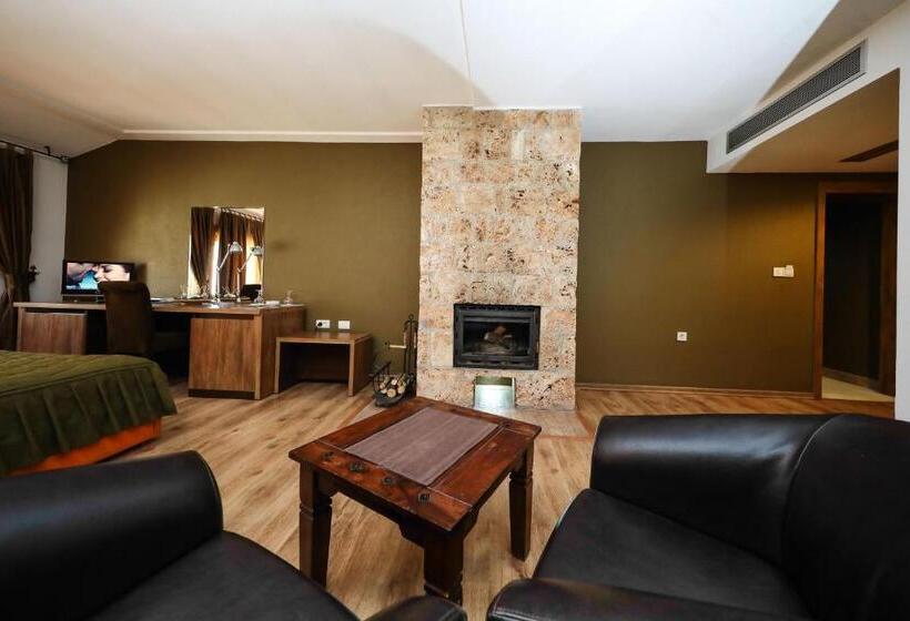 سوییت, çarshia E Jupave