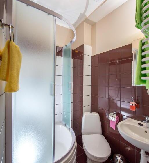 غرفة قياسية, Post House Rooms