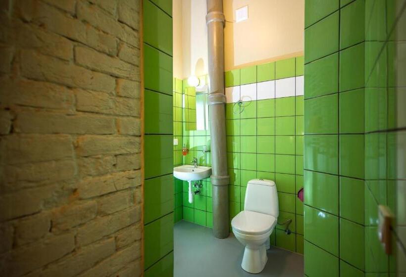 غرفة قياسية, Post House Rooms