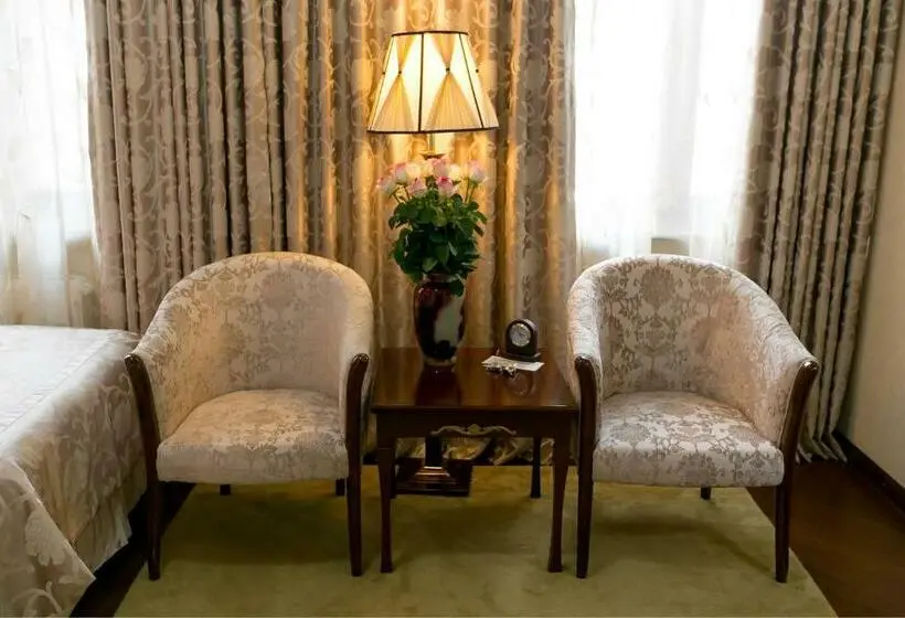 سوئیت جونیور کلاسیک, Allureinn Hotel And Spa