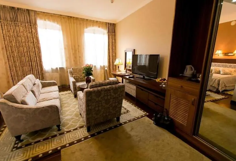 مجموعه ویستا شهر, Allureinn Hotel And Spa