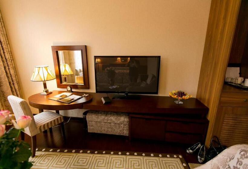 مجموعه ویستا شهر, Allureinn Hotel And Spa