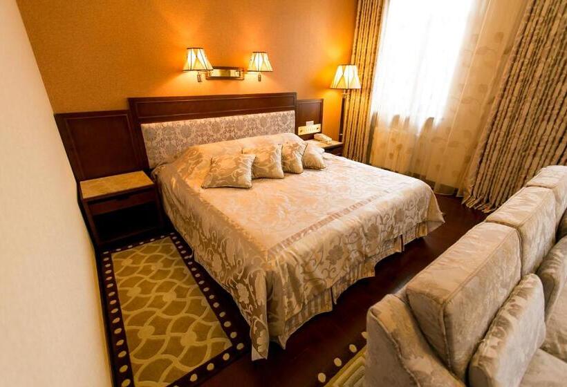 סוויטה עם נוף לעיר, Allureinn Hotel And Spa