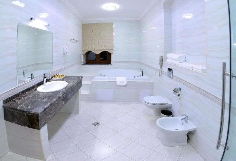 سوئیت با وان آب گرم, Allureinn Hotel And Spa