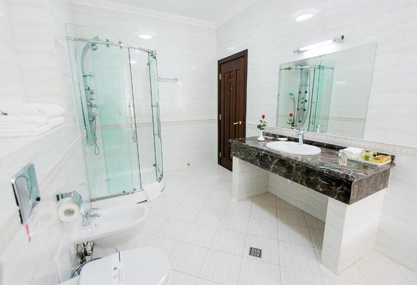 סוויטה עם ג'קוזי, Allureinn Hotel And Spa