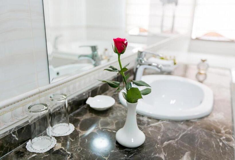 סוויטה עם ג'קוזי, Allureinn Hotel And Spa