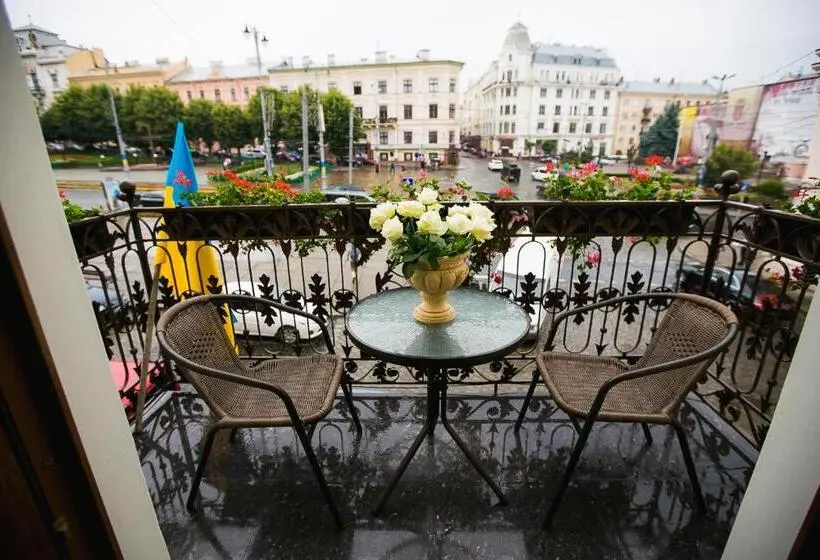 سوییت جونیور با چشم‌انداز شهر, Allureinn Hotel And Spa