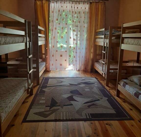 Economy Quadruple Room, Bandera Hostel