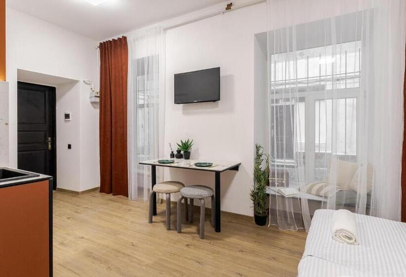 آپارتمان سوپریور 1 خوابه, Bandera Hostel