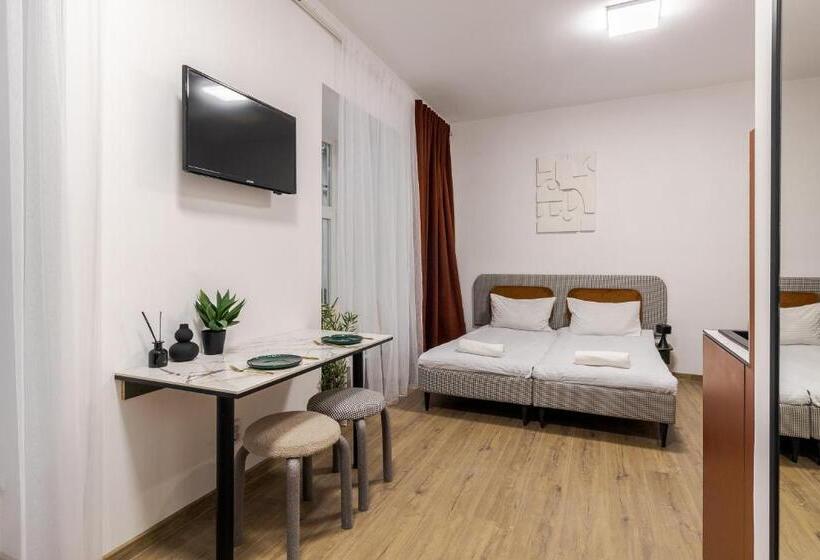 آپارتمان سوپریور 1 خوابه, Bandera Hostel