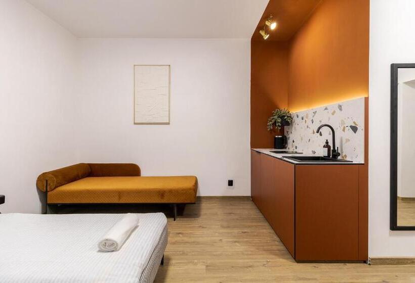 آپارتمان سوپریور 1 خوابه, Bandera Hostel