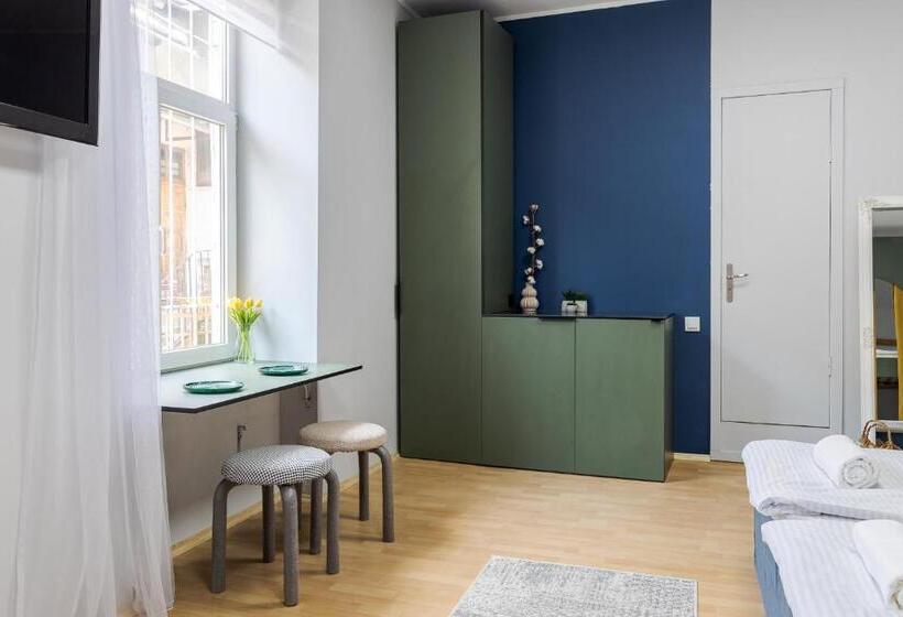 آپارتمان 1 خوابه, Bandera Hostel