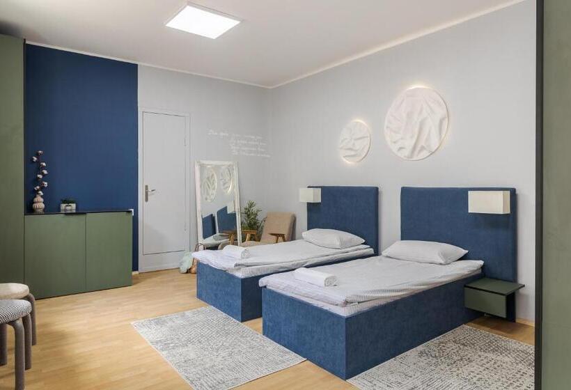 آپارتمان 1 خوابه, Bandera Hostel