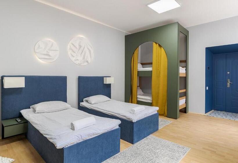 آپارتمان 1 خوابه, Bandera Hostel