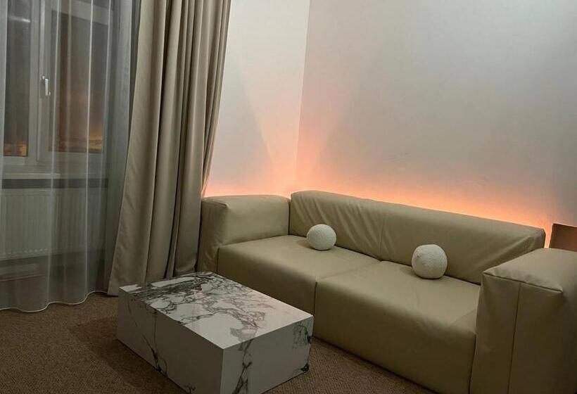 آپارتمان 1 خوابه, Bandera Hostel