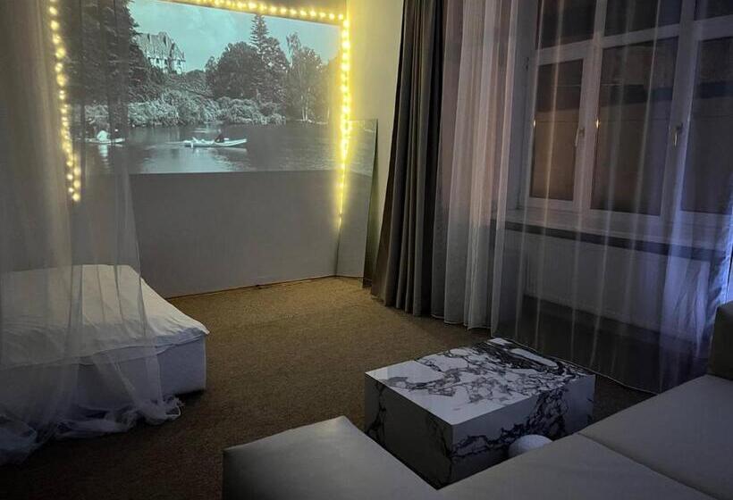 آپارتمان 1 خوابه, Bandera Hostel