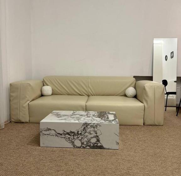 آپارتمان 1 خوابه, Bandera Hostel