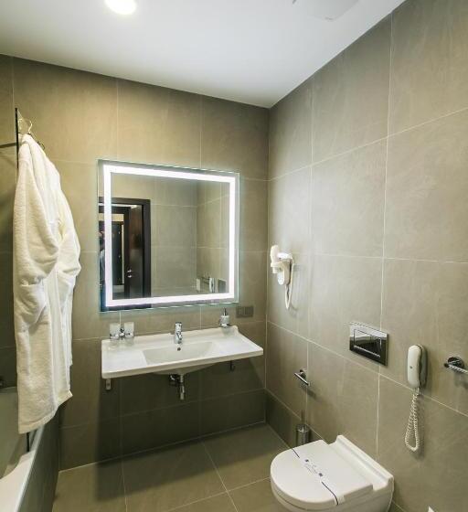 اتاق سوپریور, Bon