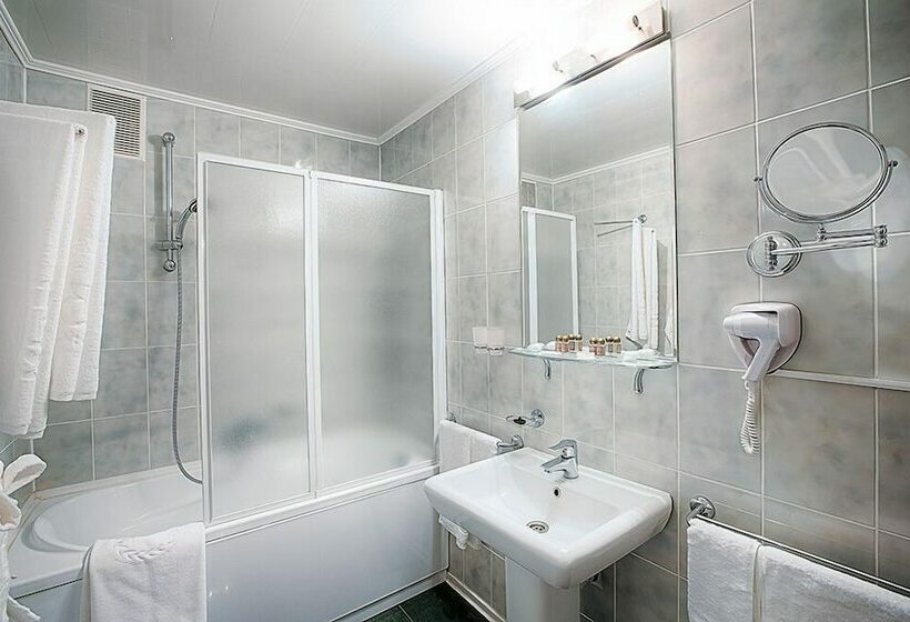 اتاق استاندارد, Britaniya