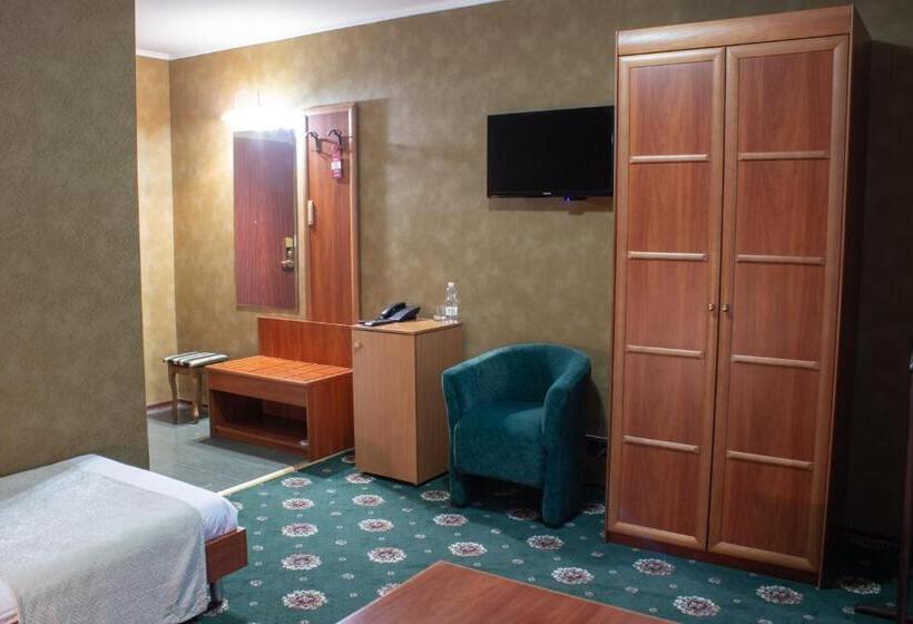 اتاق استاندارد یک نفره, Britaniya