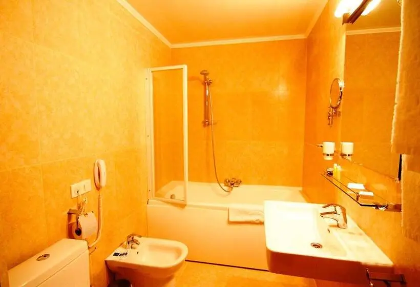 Premium-huone, Britaniya