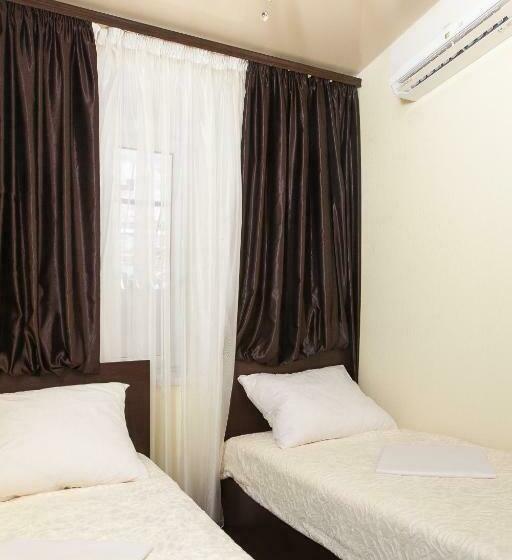 اتاق اکونومی, Cristal