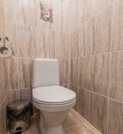 اتاق اکونومی, Cristal