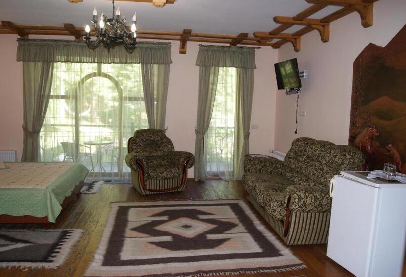 سوییت جونیور راحتی, Dykyi Med