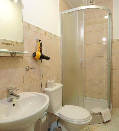 اتاق عادی, Dykyi Med