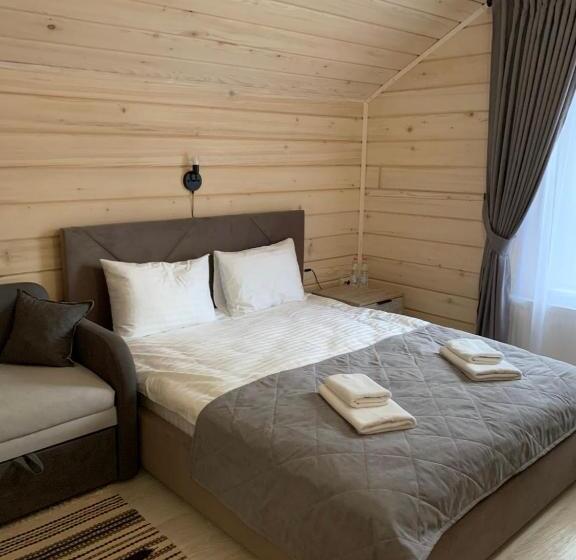 کلبه ییلاقی, Dykyi Med