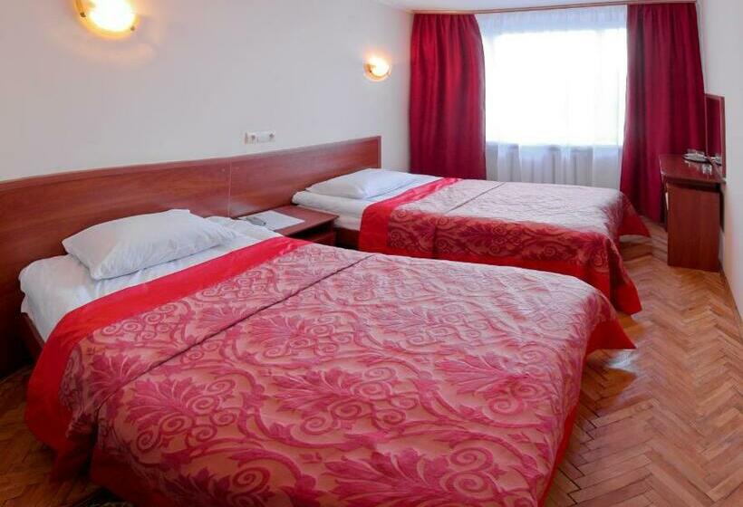 Habitació Estàndard, Hetman