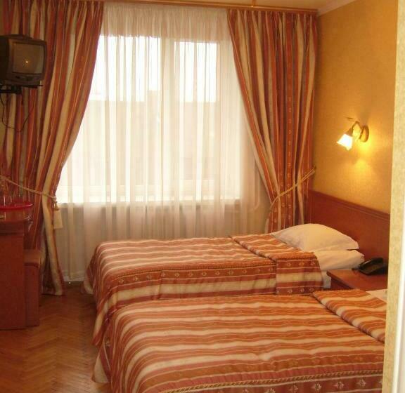 Habitació Estàndard, Hetman