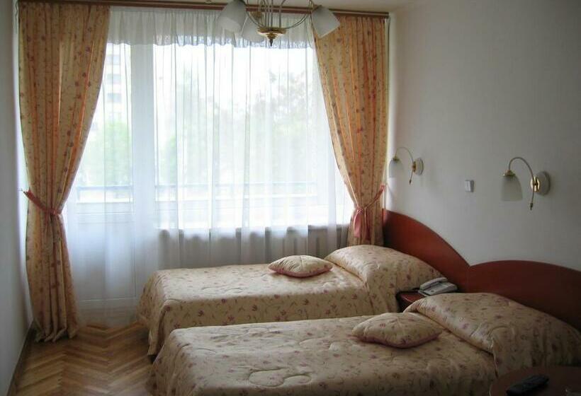 Habitació Estàndard, Hetman