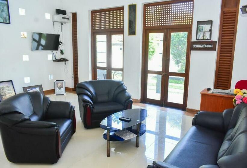 디럭스 룸, Minuri Villa